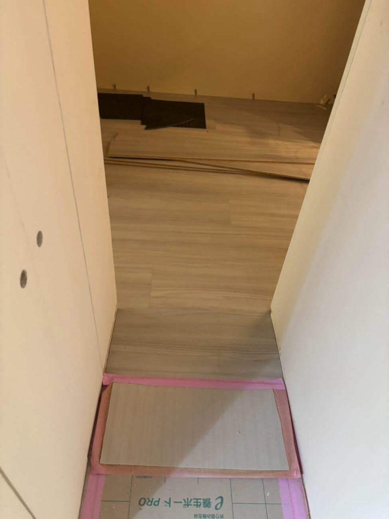 横浜市港北区フローリング床リフォーム工事店 マンション【株式会社秀和建工】