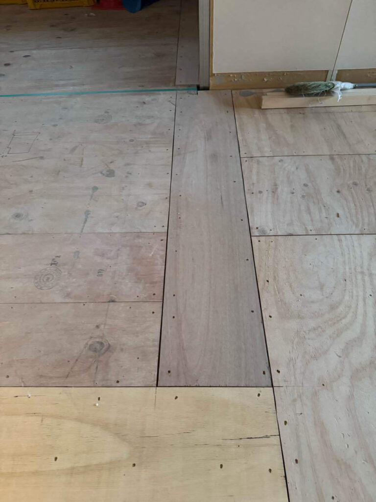 東京都品川区FUKUVI乾式二重床置床工事店 マンション【株式会社秀和建工】