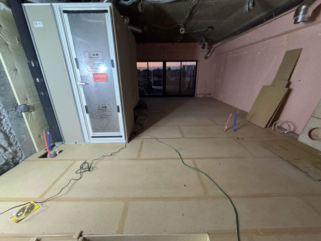 横浜市青葉区万協フロアー乾式二重床置床工事店 マンション改修【株式会社秀和建工】