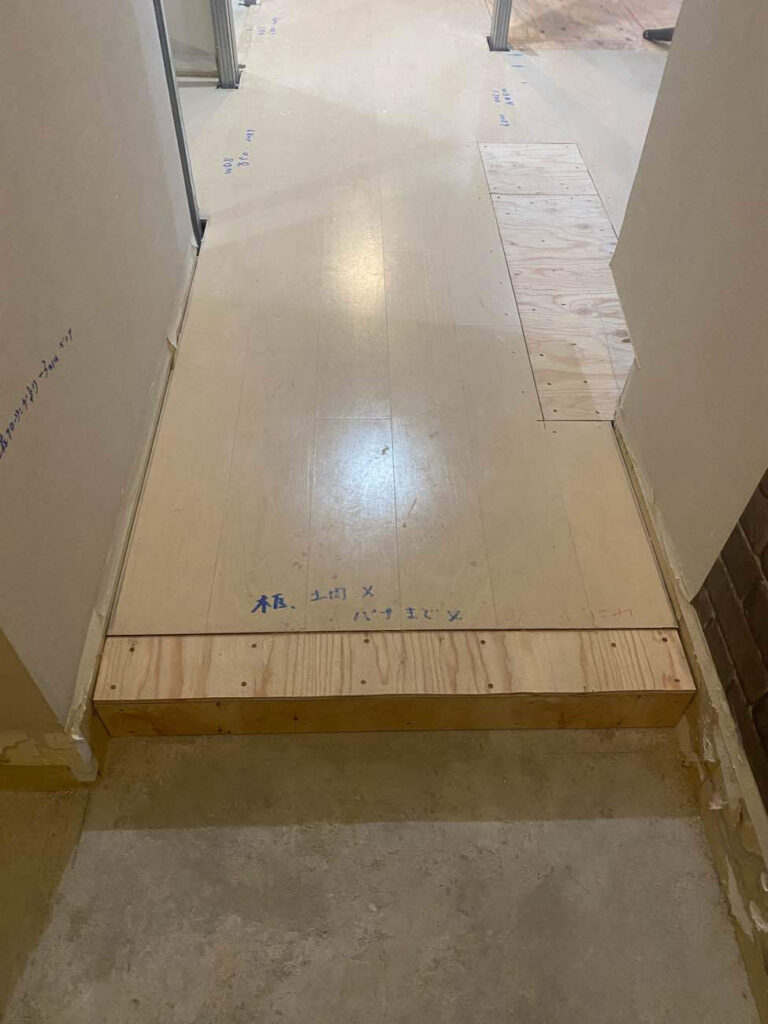 東京都中央区FUKUVI乾式二重床置床工事 マンション【株式会社秀和建工】