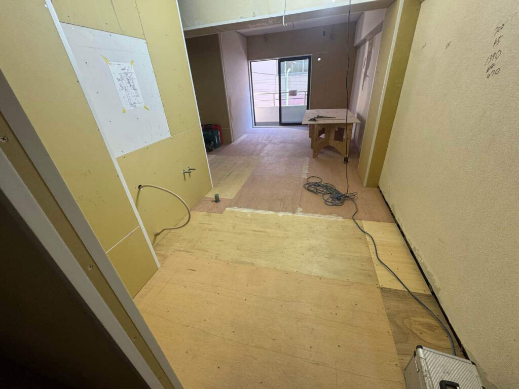 東京都渋谷区フクビ（FUKUVI）乾式二重床置床工事店 マンション【株式会社秀和建工】