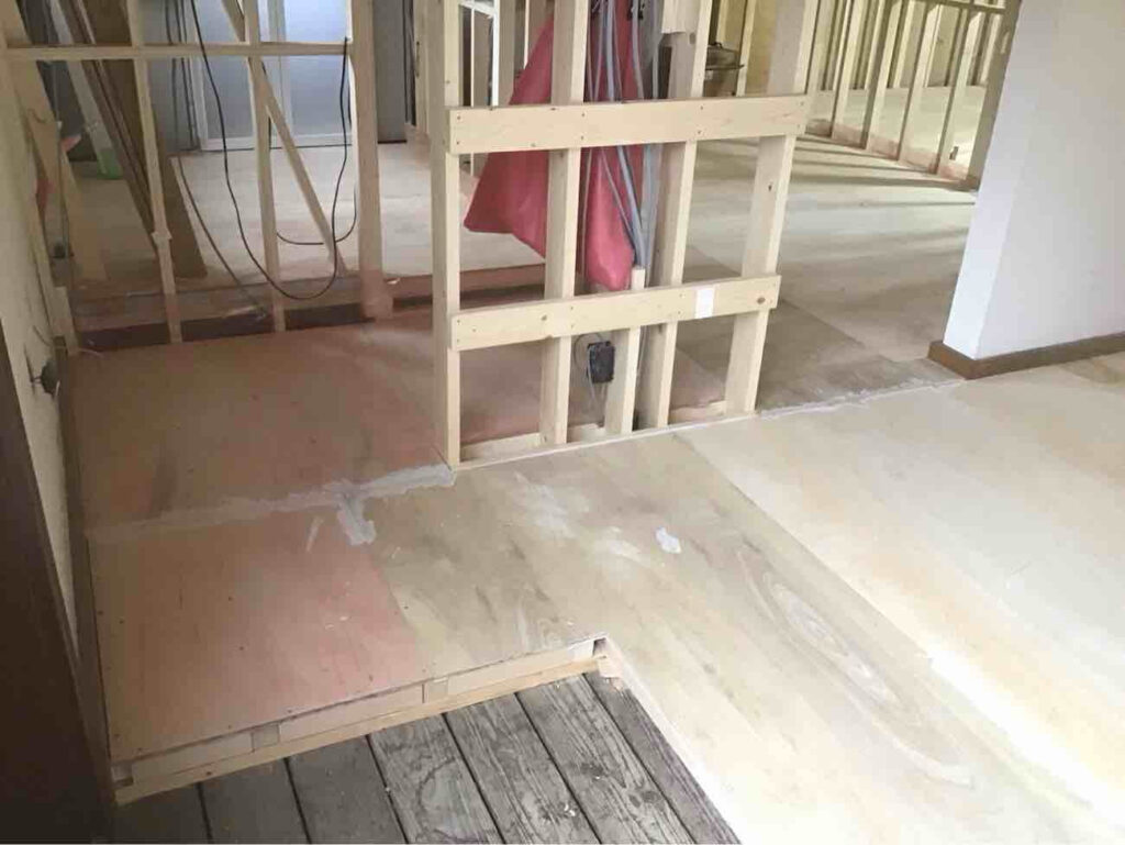 東京都杉並区ラワン構造用合板(12ｍｍ)置床工事店 戸建住宅【株式会社秀和建工】
