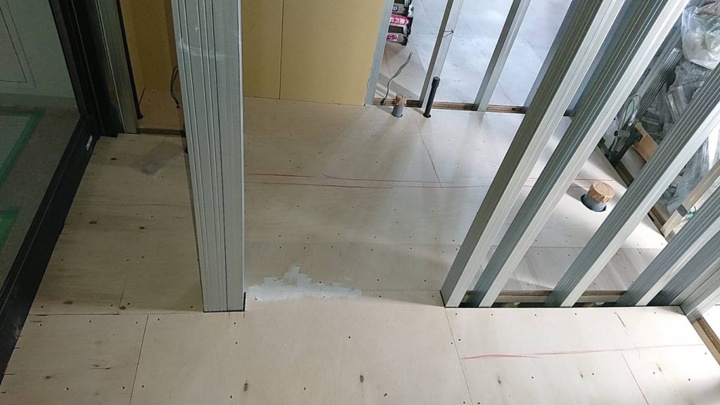 東京都江戸川区にてマンションの置床工事を行いました。乾式二重床