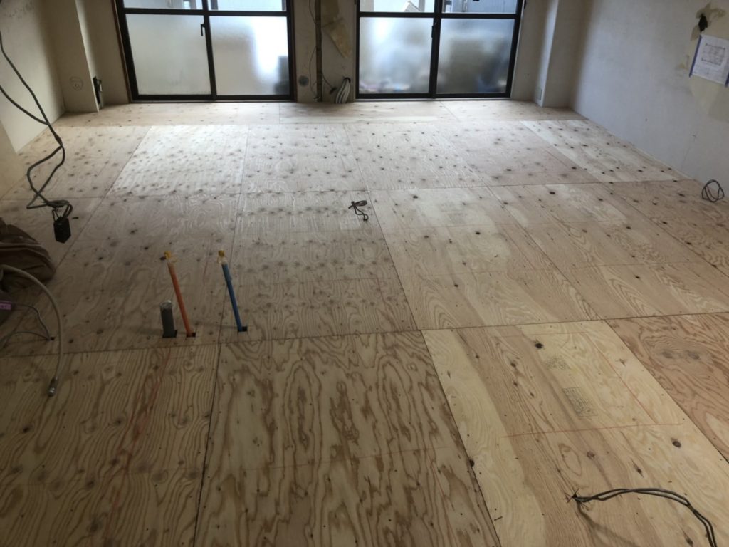 東京都大田区にてマンションの置床工事を行いました。フリーフロアCP