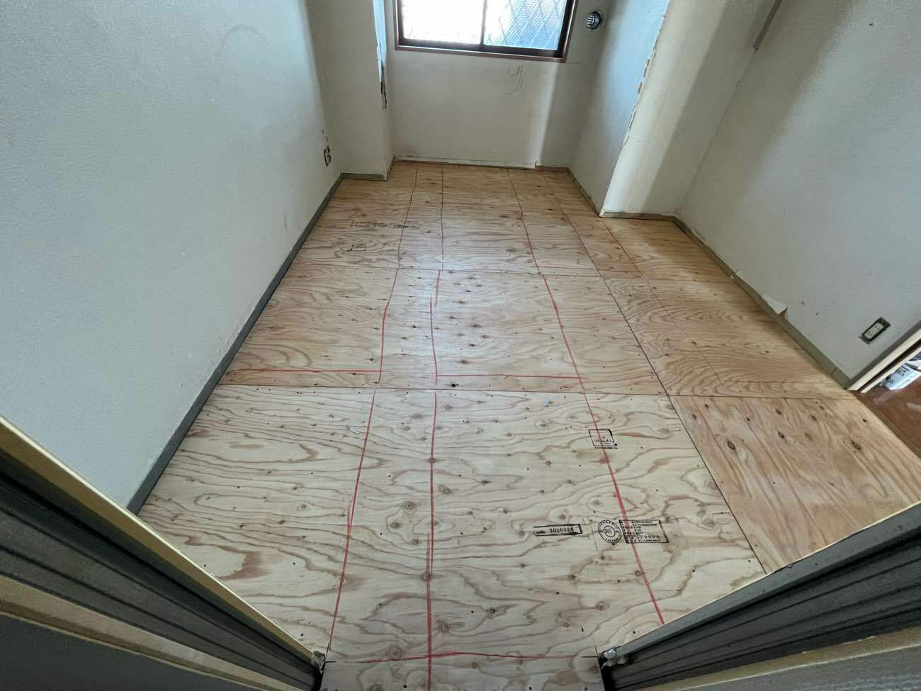 埼玉県草加市にてマンションの置床工事を行いました。フリーフロアCP