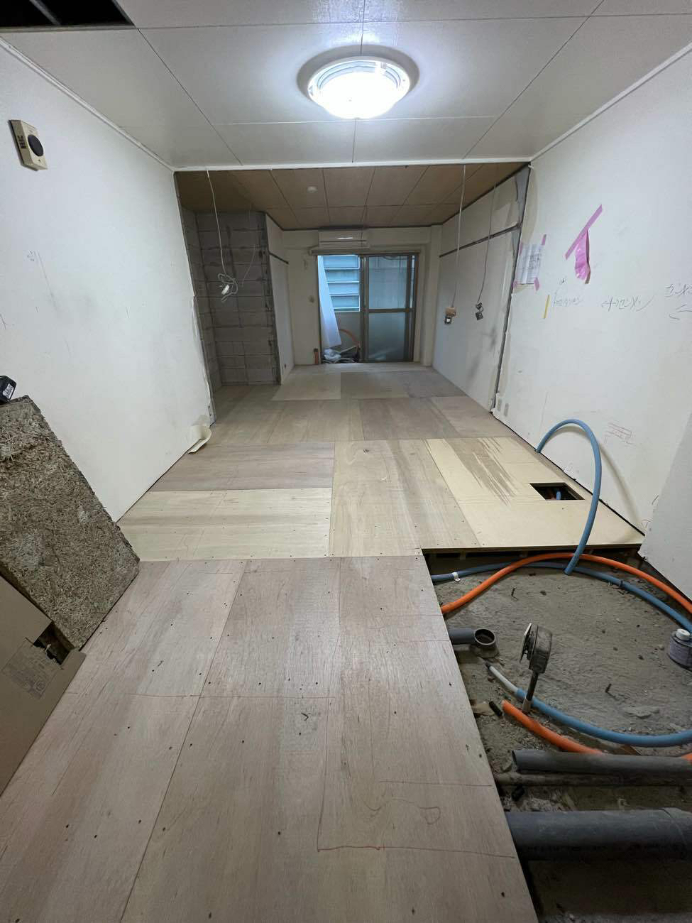 東京都品川区にてマンションの置床工事を行いました。乾式二重床