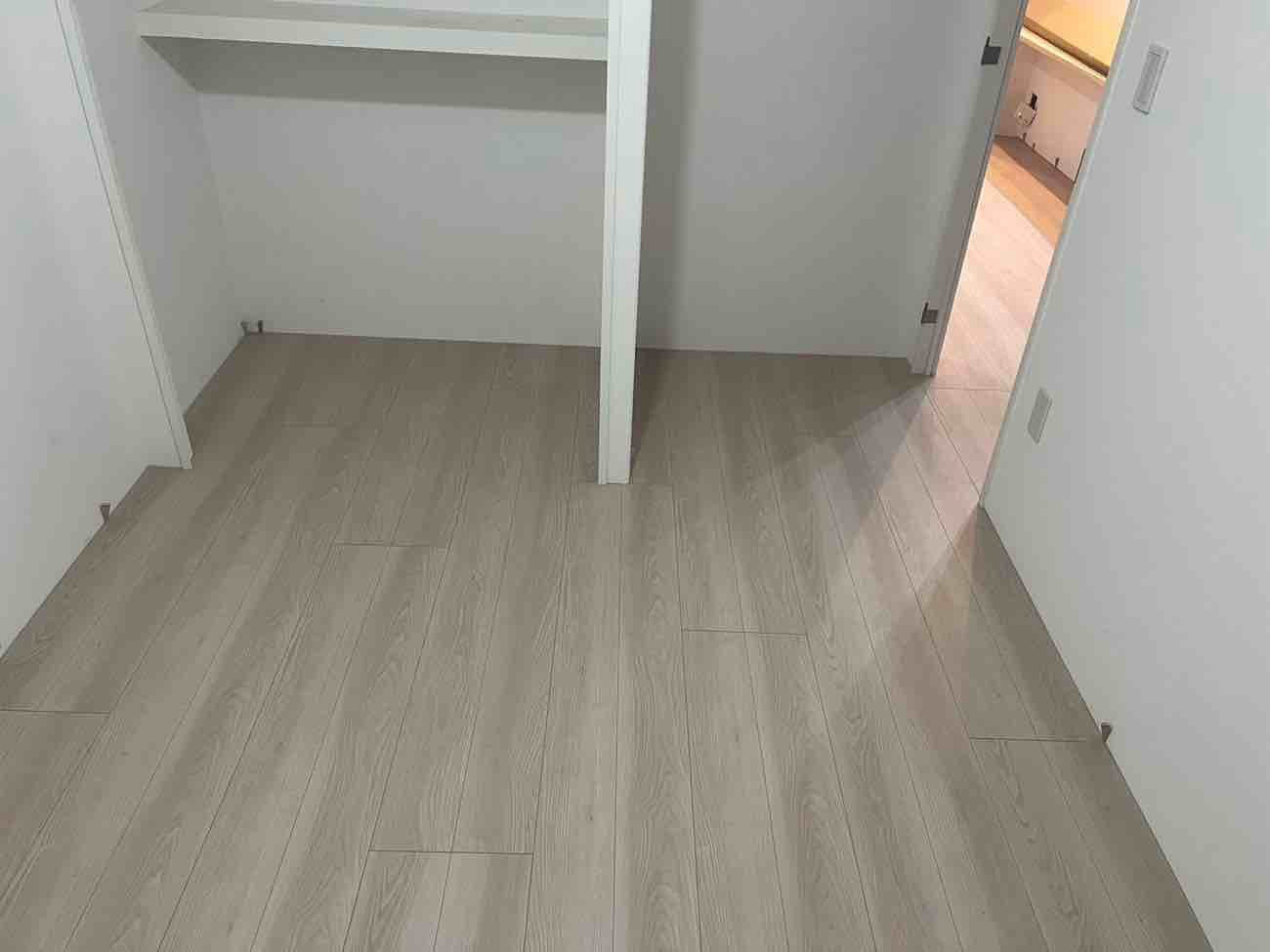 埼玉県川口市にてマンションの床リフォーム工事を行いました。