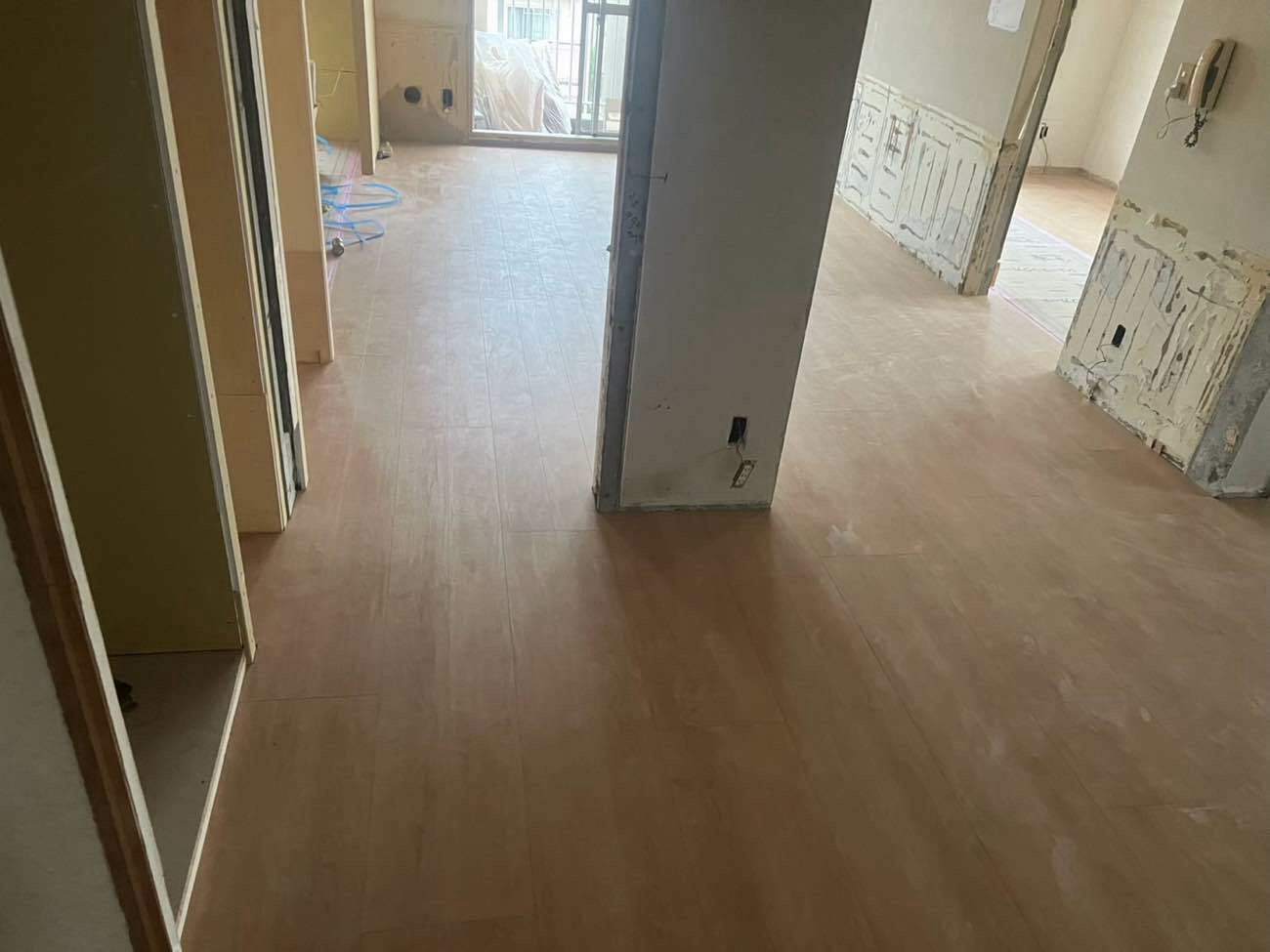 神奈川県横浜市青葉区にてマンション置床工事を行いました。乾式二重床