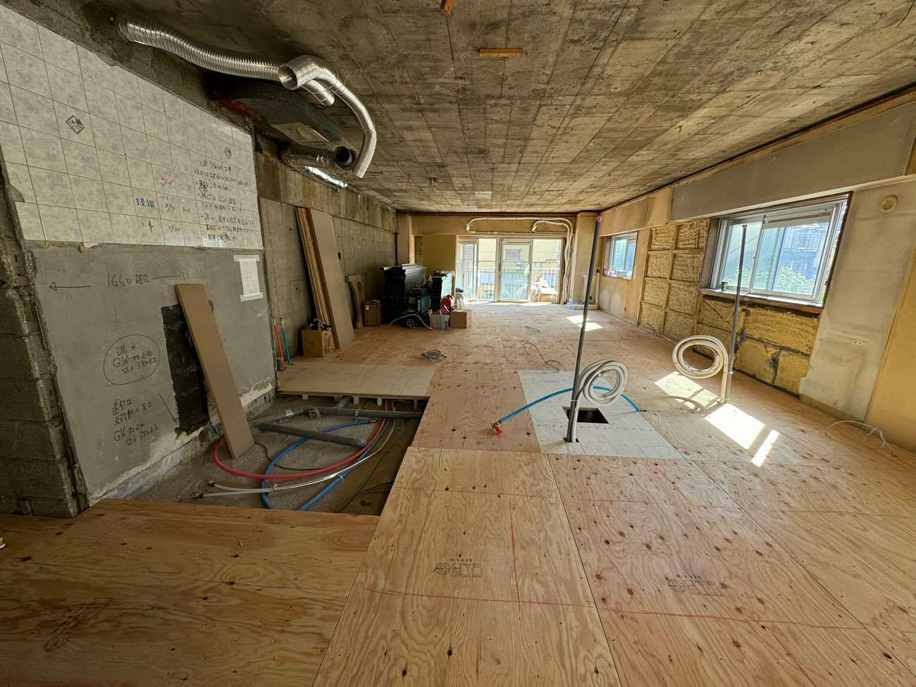 東京都世田谷区　マンション置床工事を行いました。乾式二重床