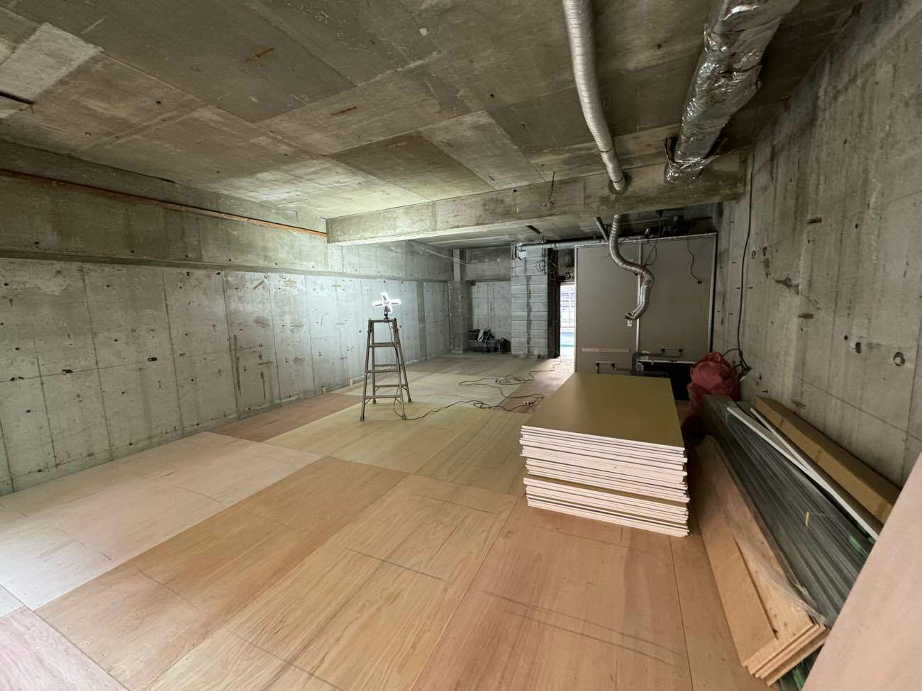 東京都江東区にてマンションの置床工事を行いました。乾式二重床
