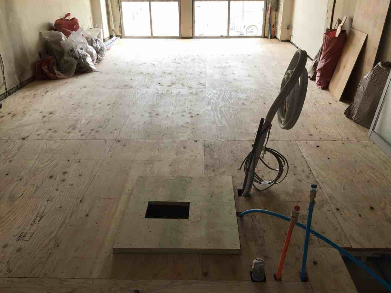 東京都目黒区にてマンション1日置床工事を行いました。フリーフロアCP