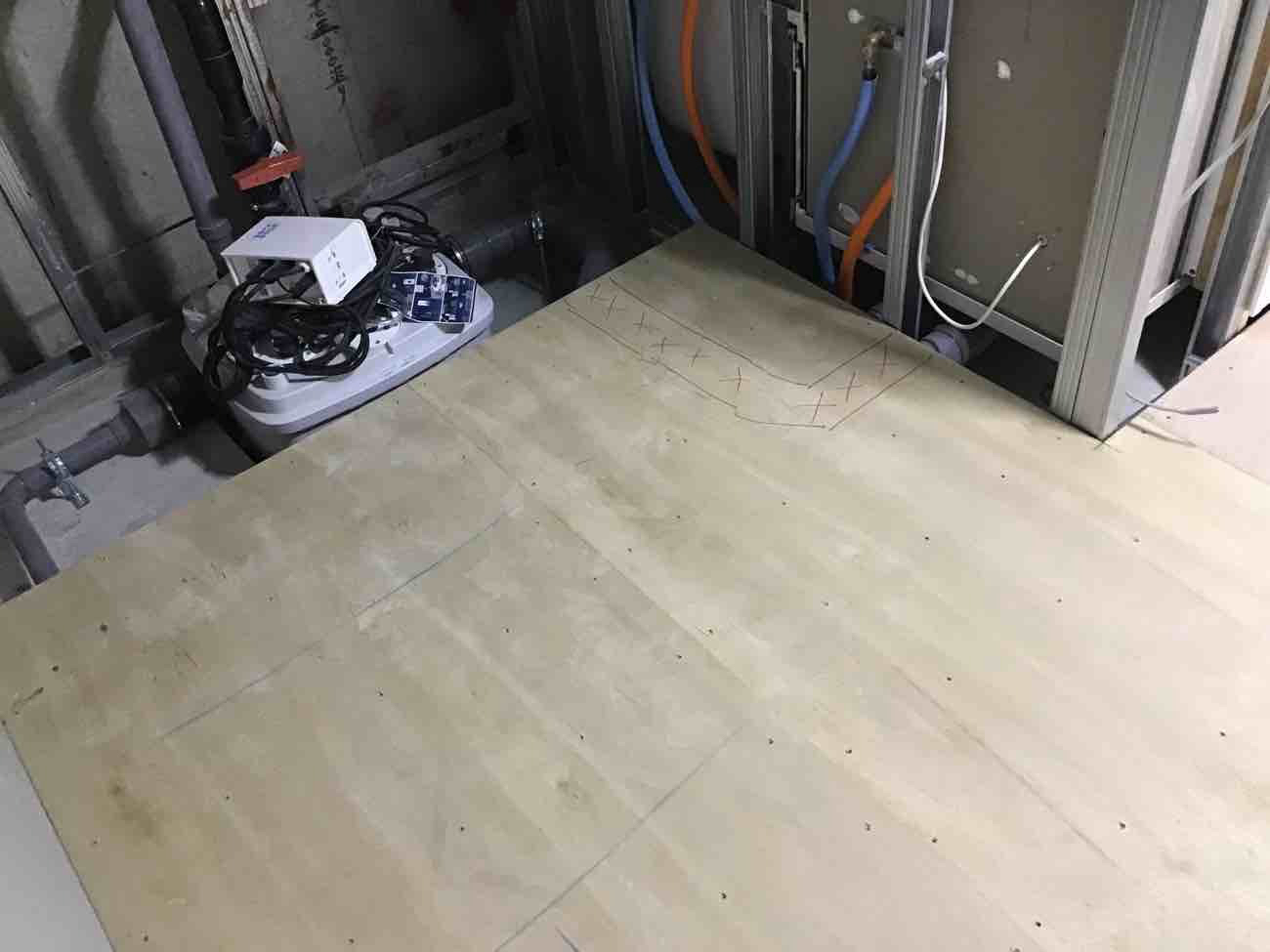 東京都北区にて法人事務所の置床工事を行いました。乾式二重床