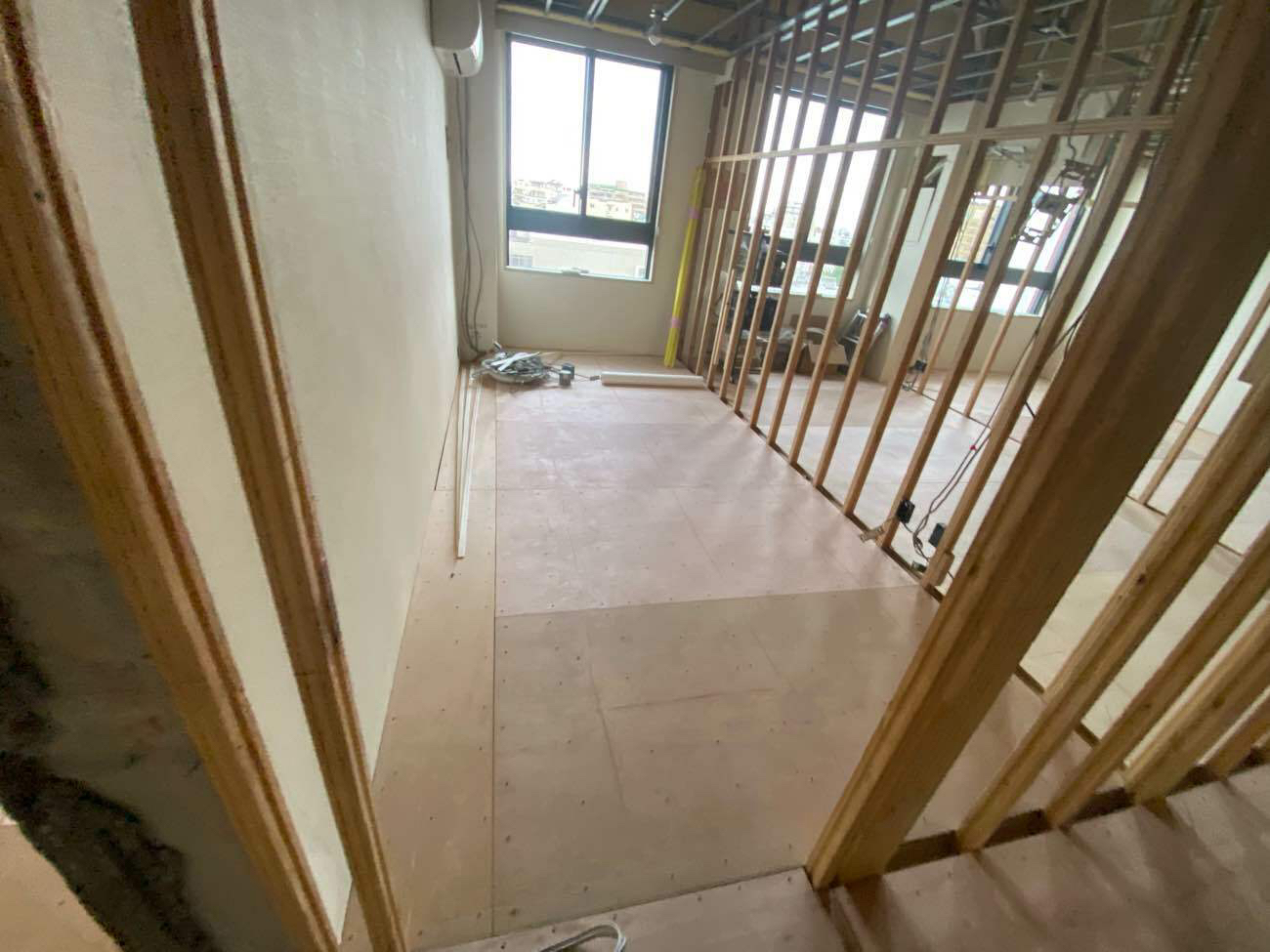 東京都世田谷区にてマンションの置床工事を行いました。フリーフロアCP