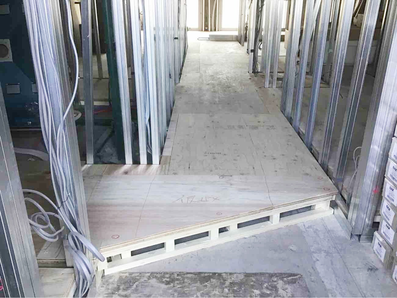 千葉県船橋市にてマンション1日置床工事を行いました。乾式二重床