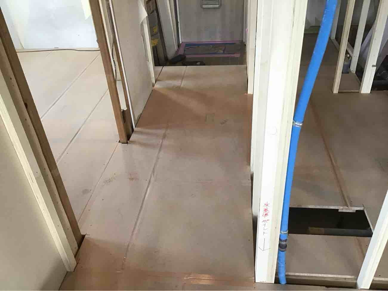 東京都墨田区にてマンションの置床工事を行いました。乾式二重床