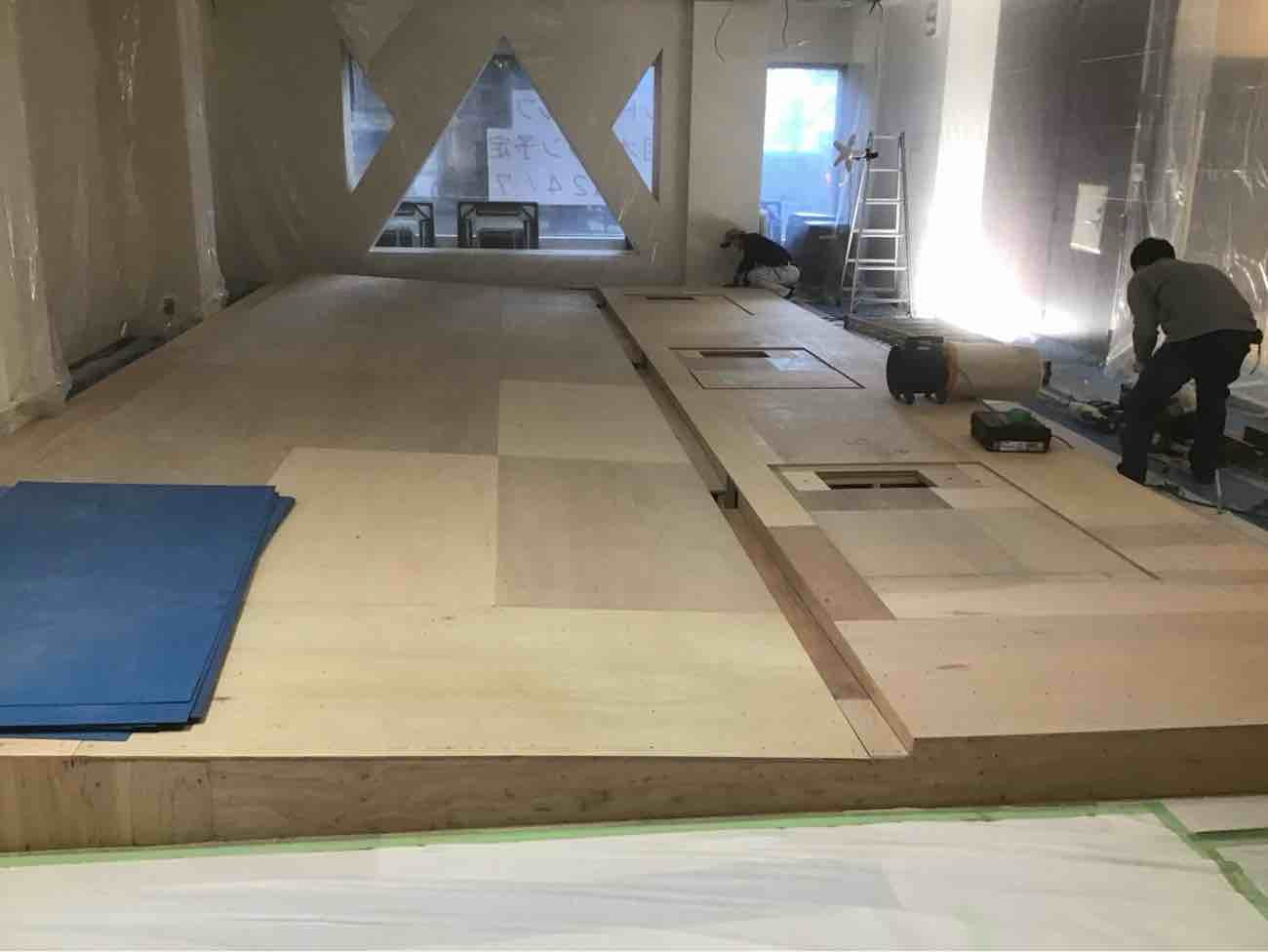 栃木県宇都宮市にてシミュレーションゴルフ店舗のハイブリッド置床工法を行いました。乾式二重床