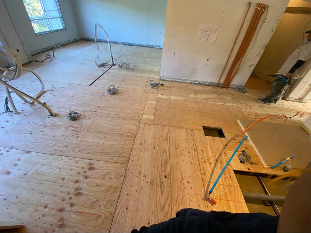 東京都世田谷区にてマンションの置床工事を行いました。フリーフロアCP