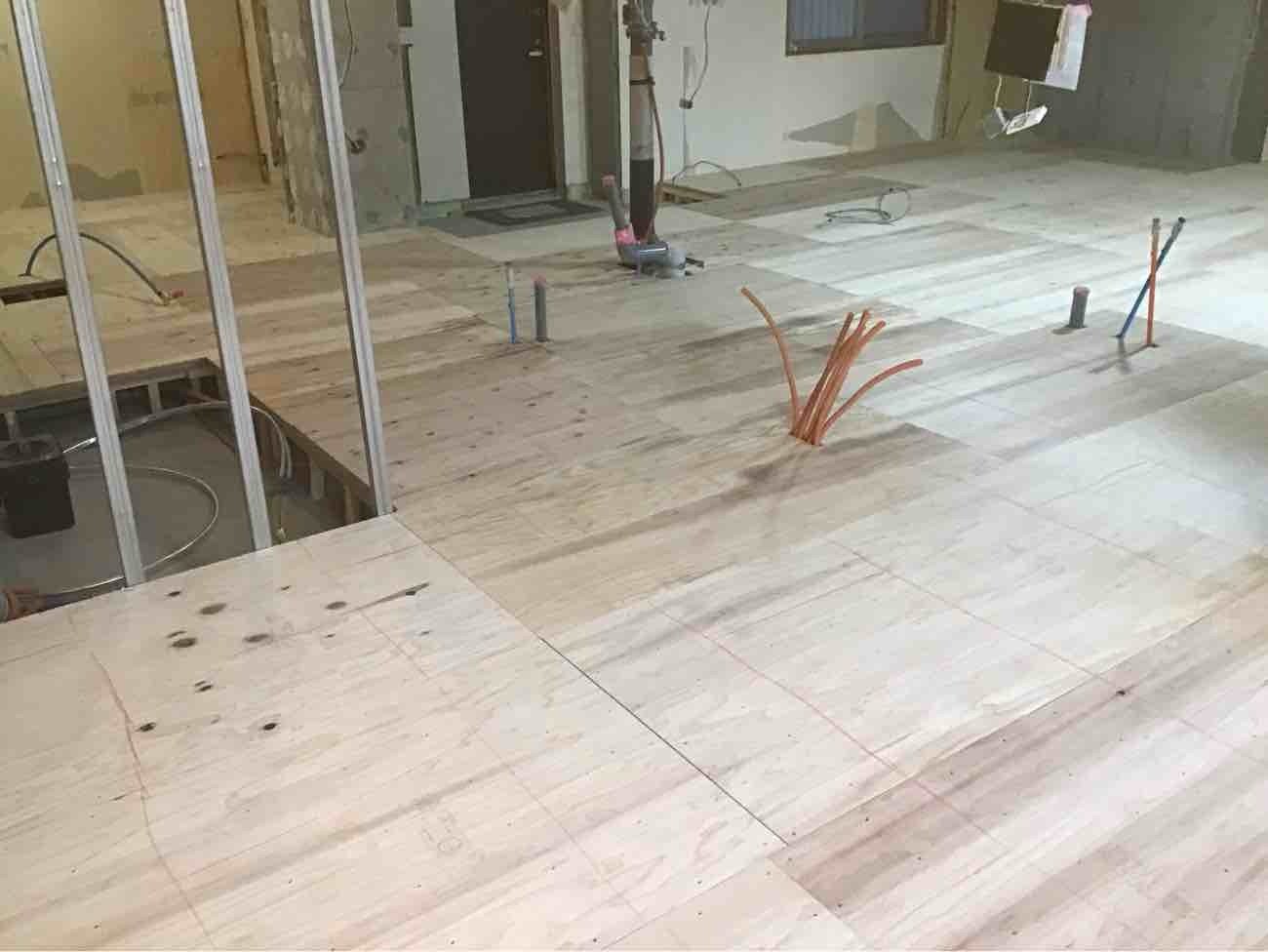 東京都渋谷区にてマンションの置床工事を行いました。フリーフロアCP