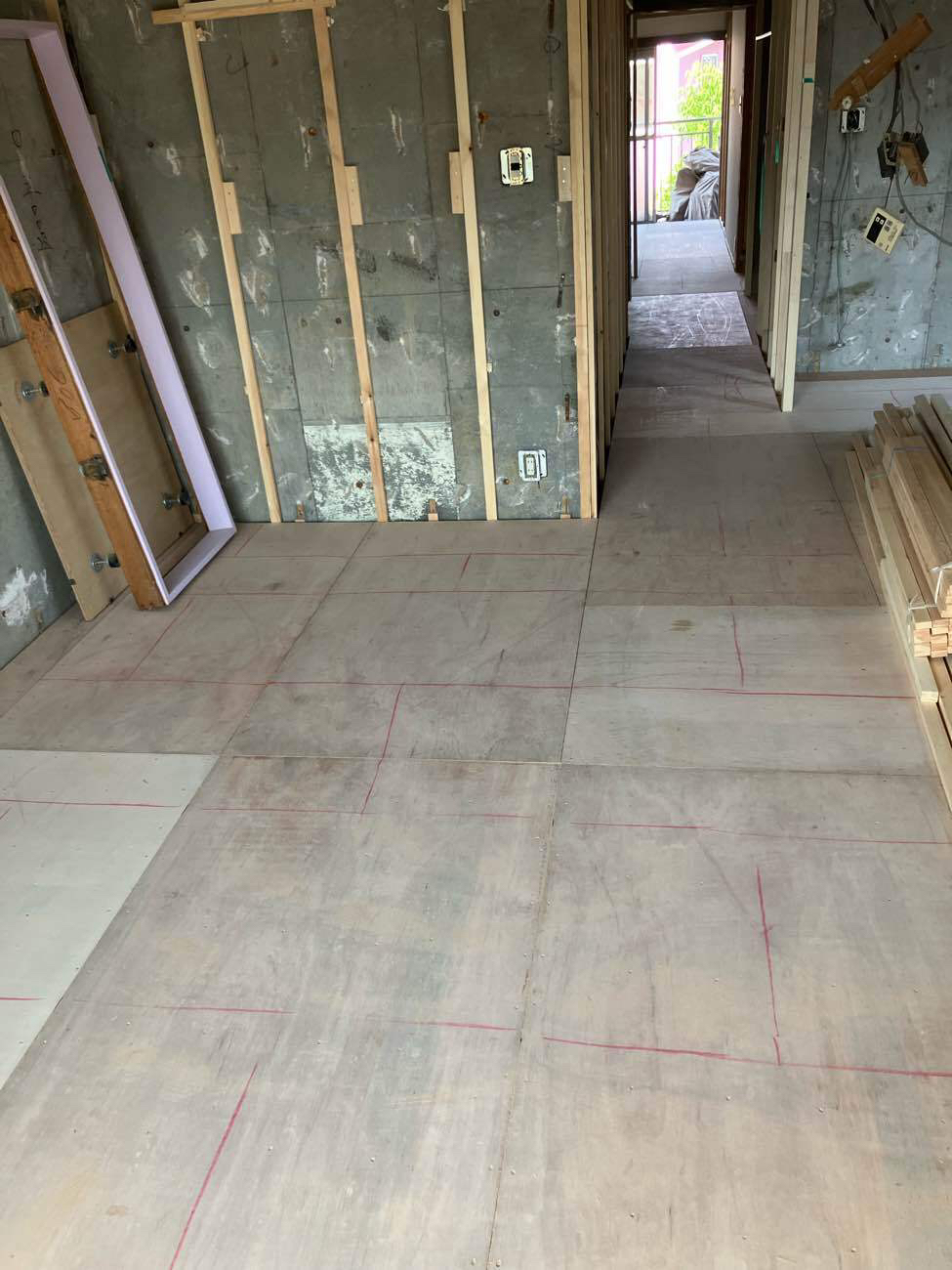 東京都武蔵野市にてマンション置床工事を行いました。乾式二重床