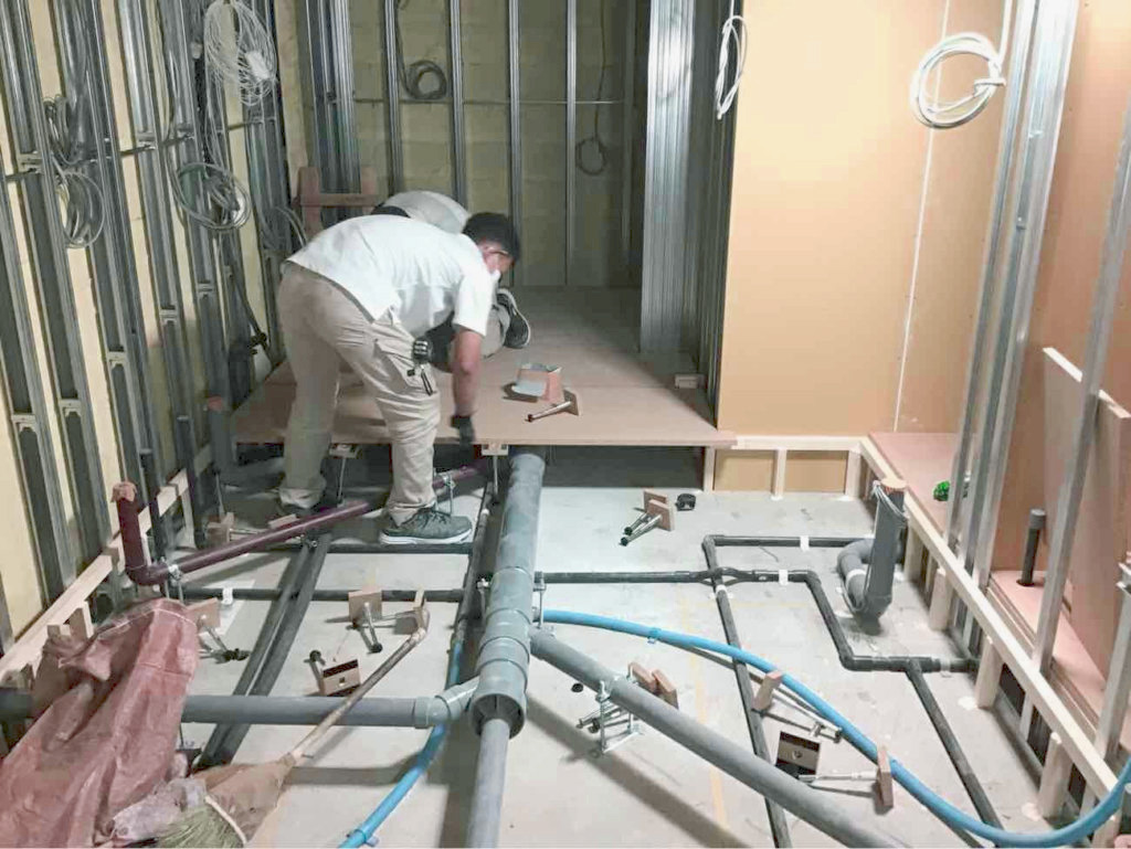 東京都国立市にて診療所の置床工事を行いました。乾式二重床