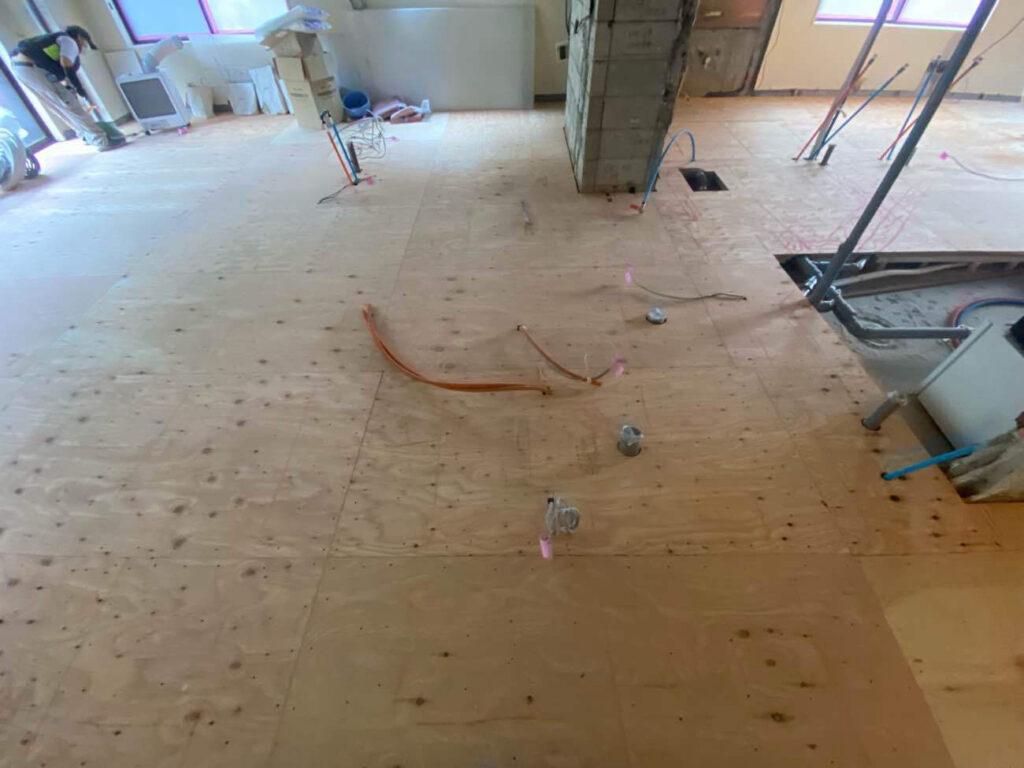 東京都港区にてマンションの置床工事を行いました。乾式二重床