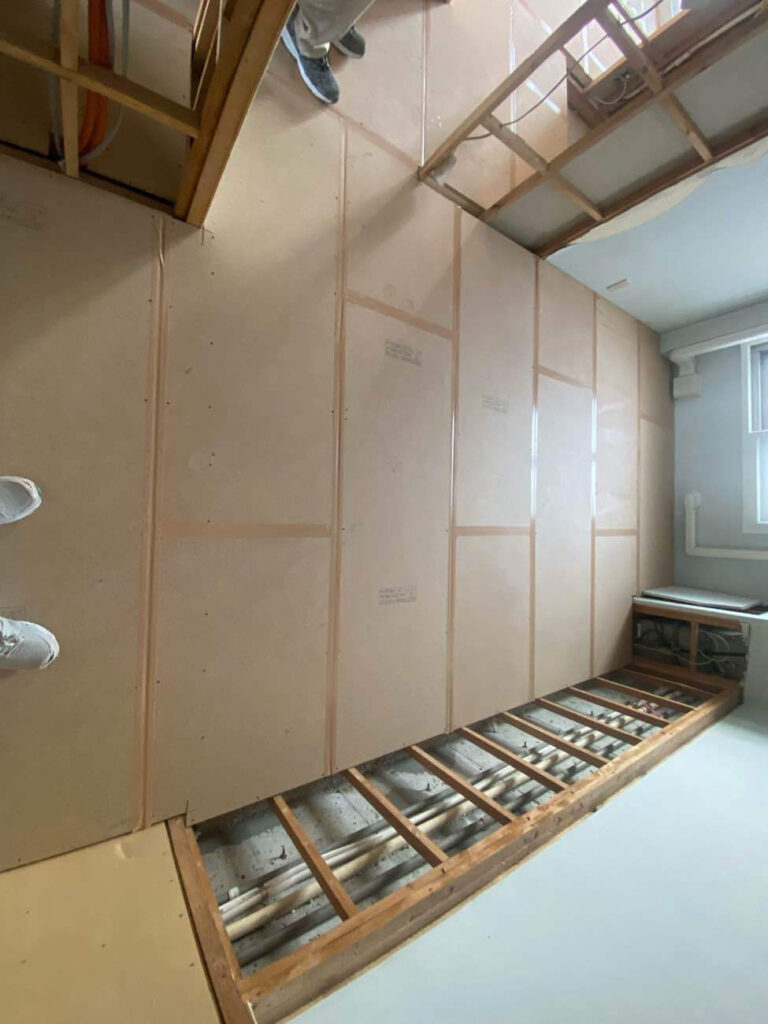 神奈川県大和市にてマンション1日置床工事を行いました。乾式二重床