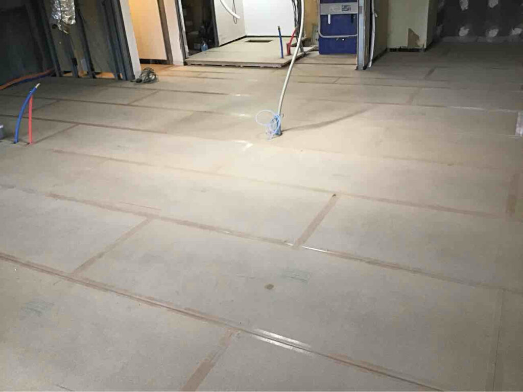 神奈川県相模原市中央区にてマンションの置床工事を行いました。乾式二重床