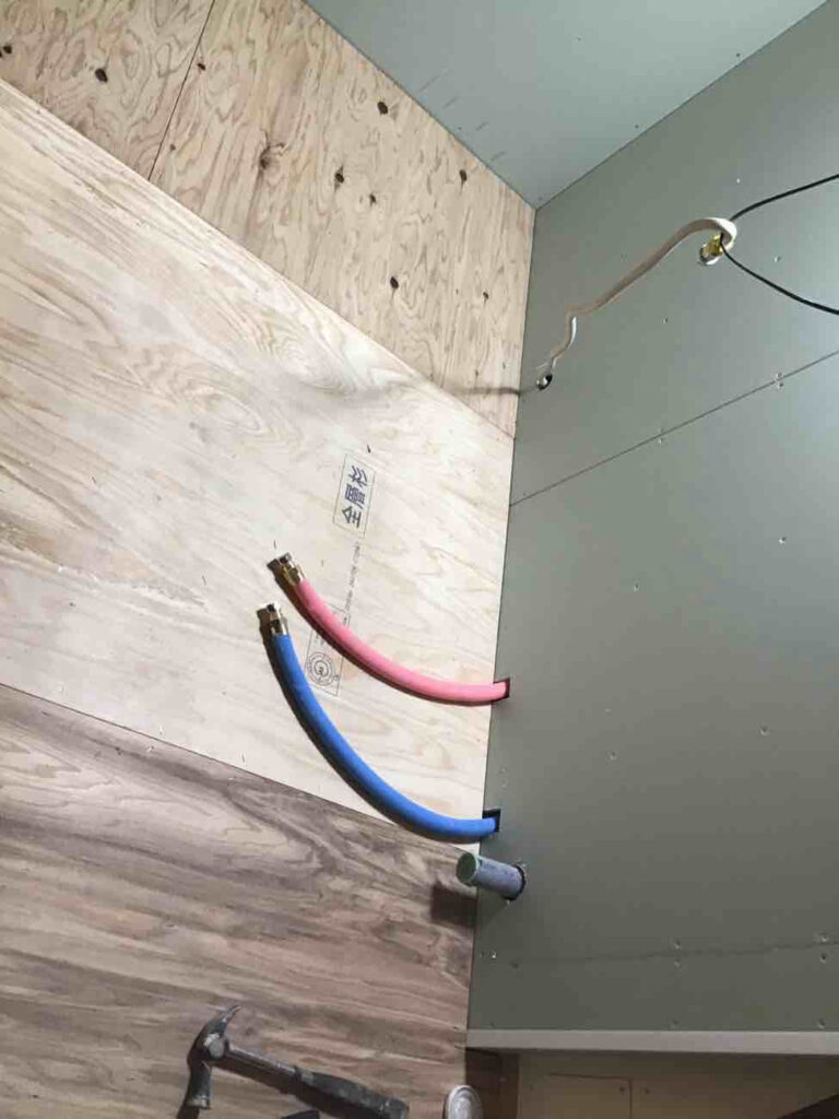 東京都墨田区にてマンション置床工事を行いました。針葉樹構造用合板