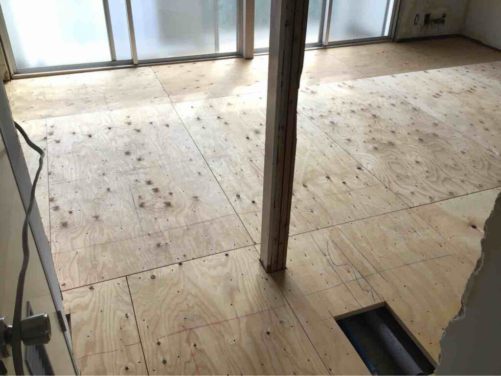 東京都町田市にてマンション置床工事を行いました。乾式二重床