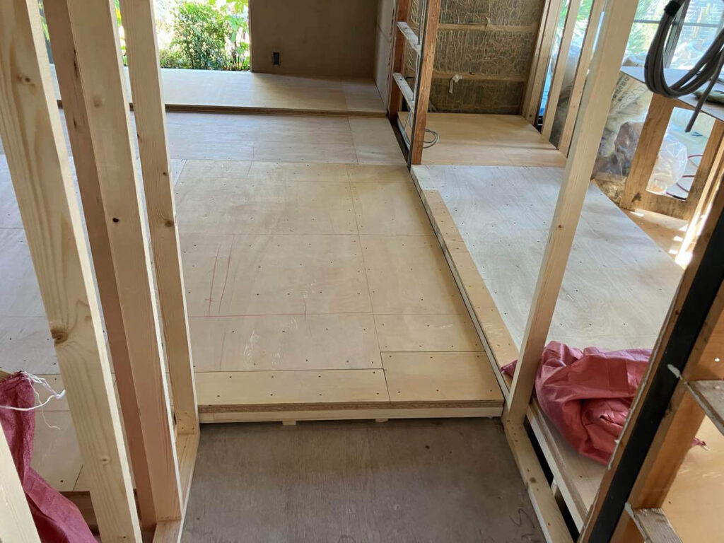 横浜市西区にてオフィスの置床工事を行いました。乾式二重床