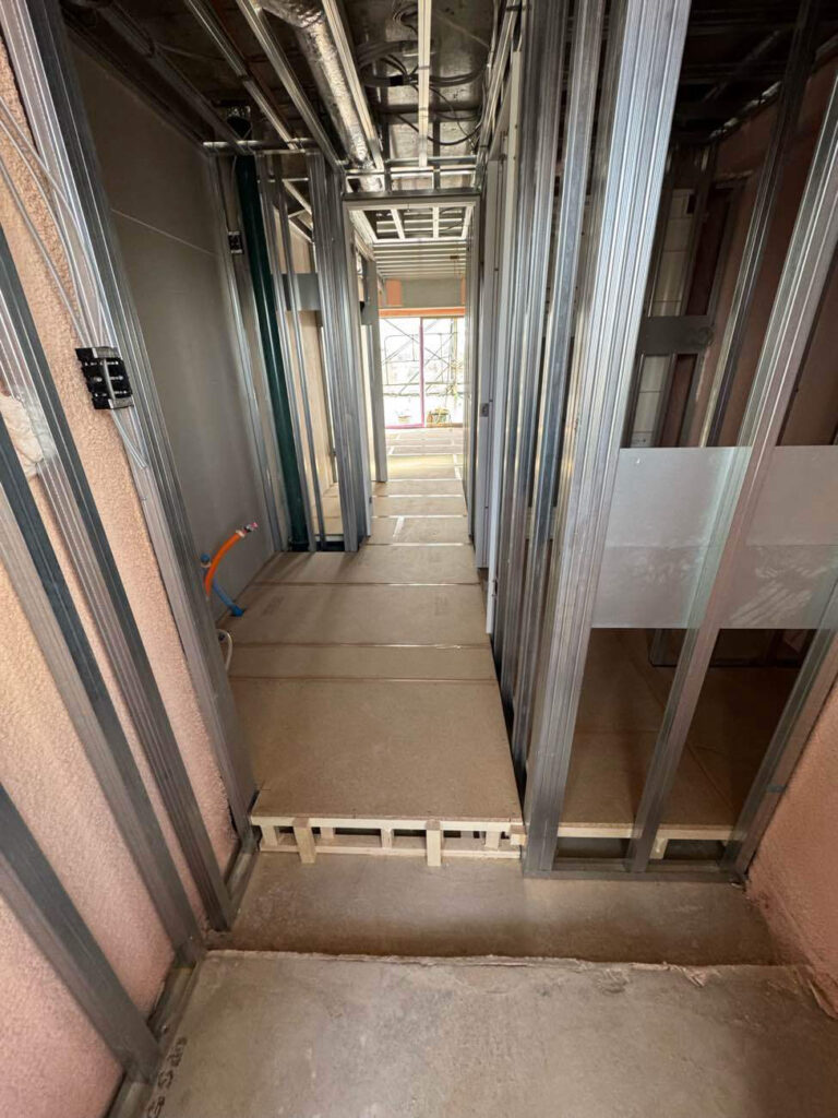 神奈川県川崎市川崎区にて新築マンションの置床工事を行いました。乾式二重床