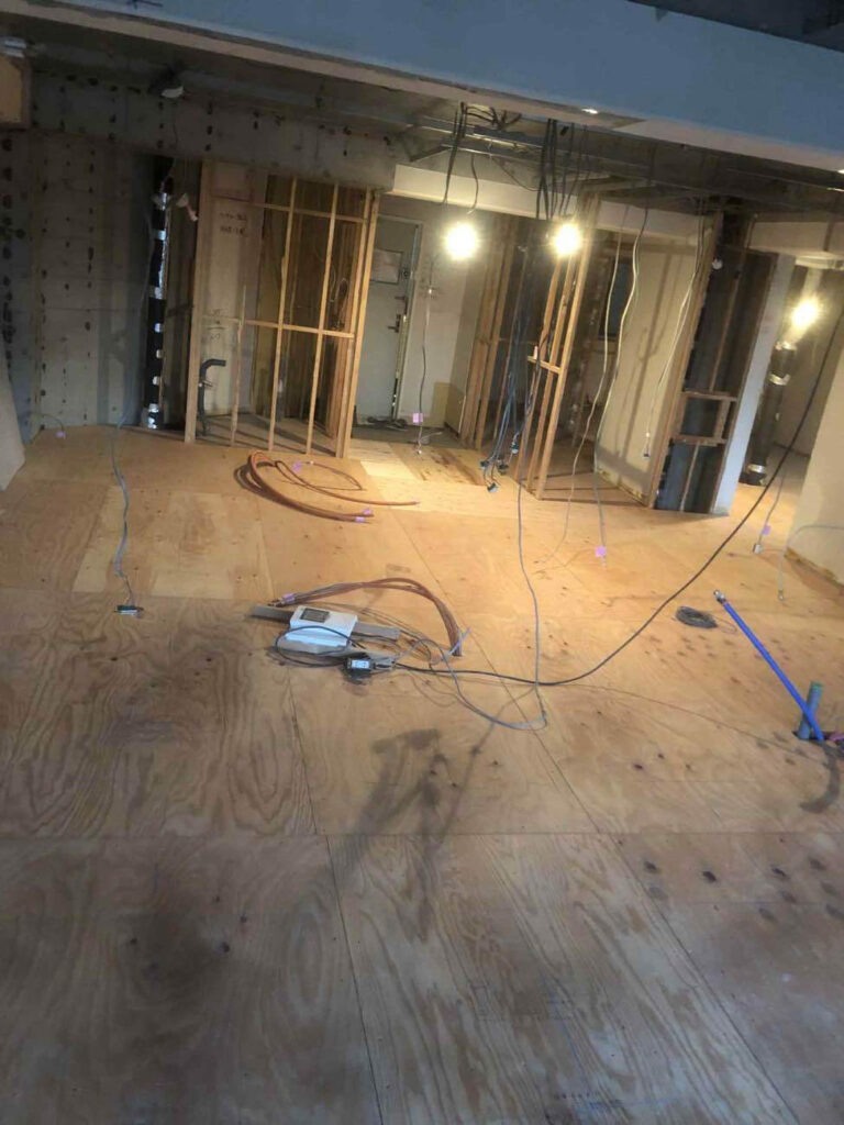 東京都目黒区にてマンションの置床工事を行いました。乾式二重床