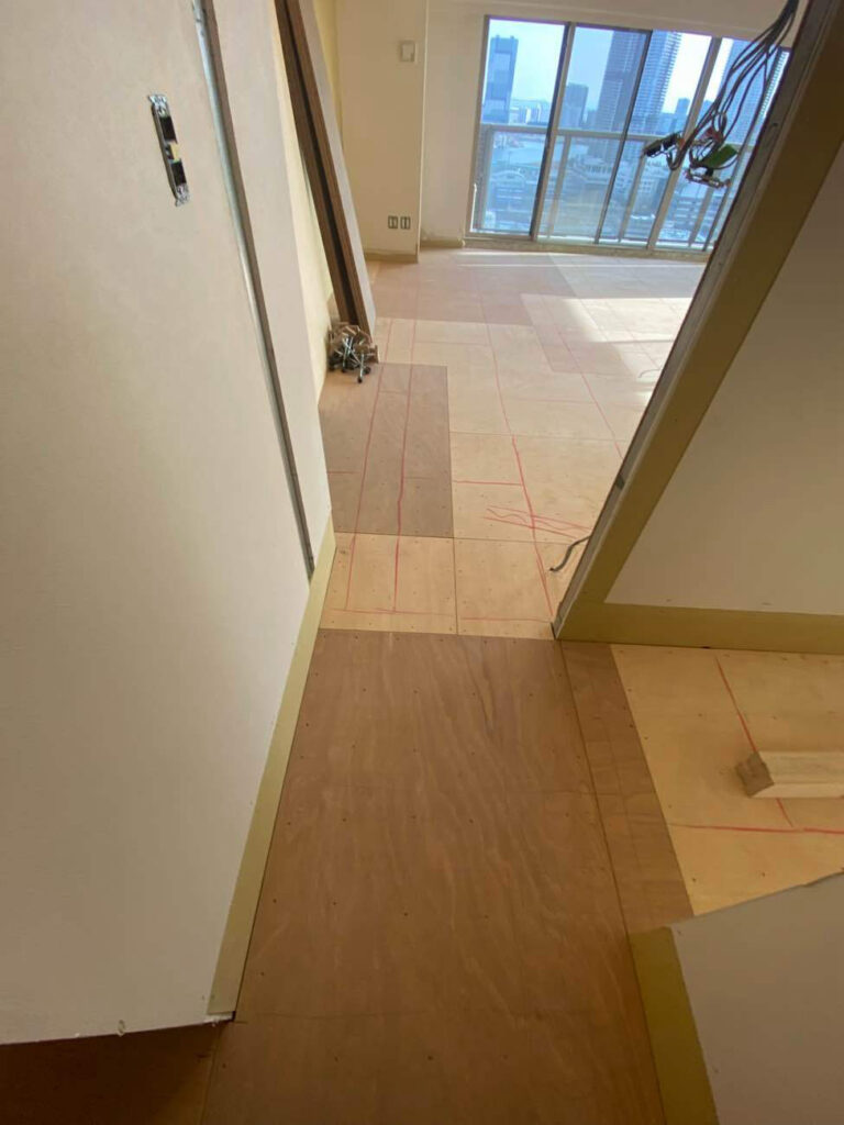 東京都中央区にてマンションの置床工事を行いました。乾式二重床