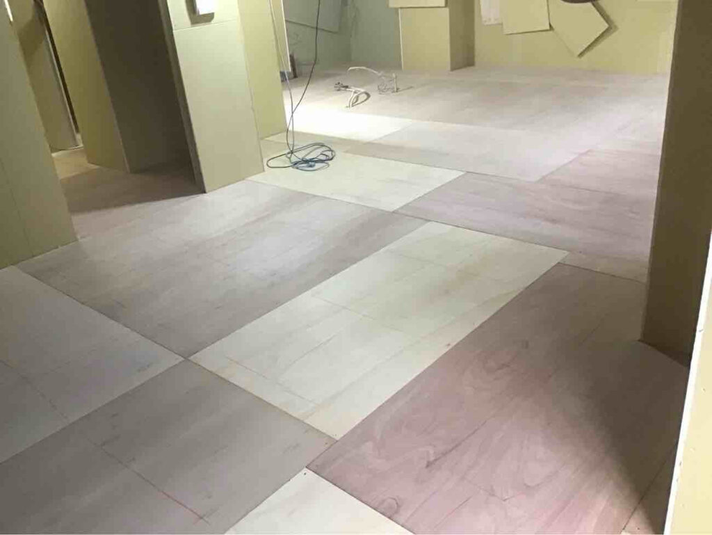 東京都港区にてマンション置床工事を行いました。フクビ乾式二重床