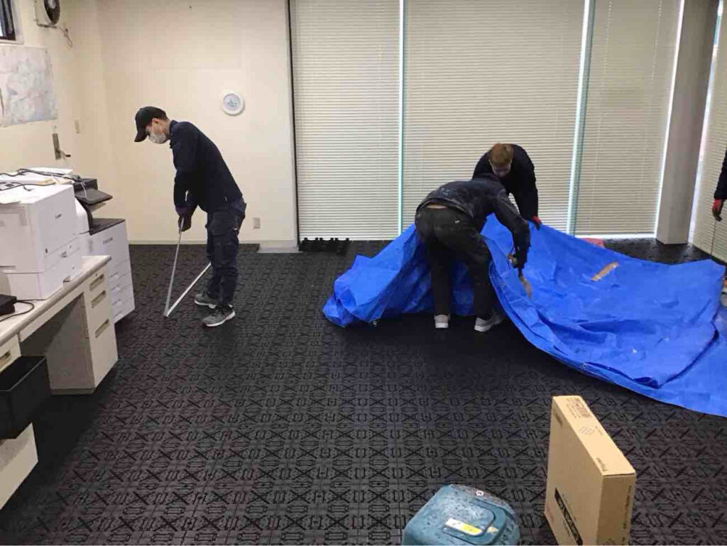 神奈川県平塚市にてOAフロア工事を行いました。樹脂製置敷OA タビスプレーヌⅡ