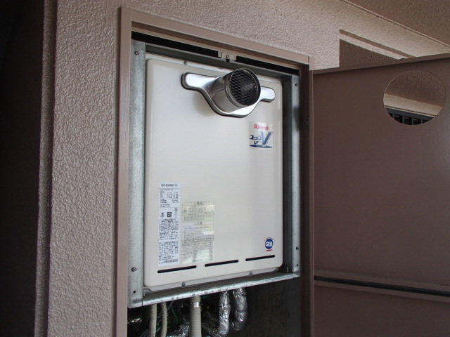 リンナイマンション扉内ガスふろ給湯器取替工事(瀬戸市)