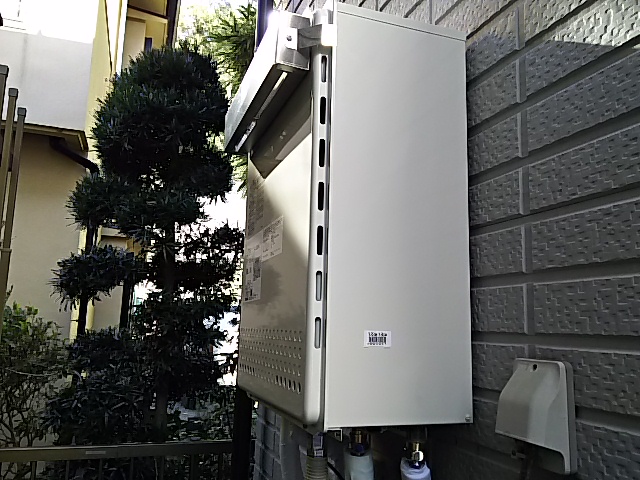 横浜市金沢区 湯はりのできなくなった給湯器取替 ノーリツ ガス給湯器交換工事 GT-2050SAWX-2BL ガス給湯器施工事例
