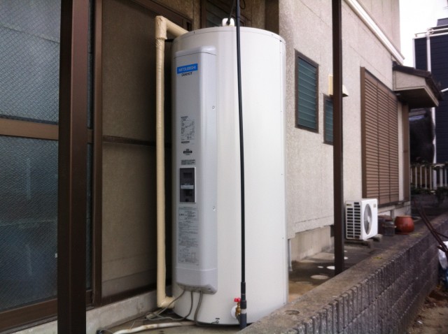 刈谷市 電気温水器取替工事