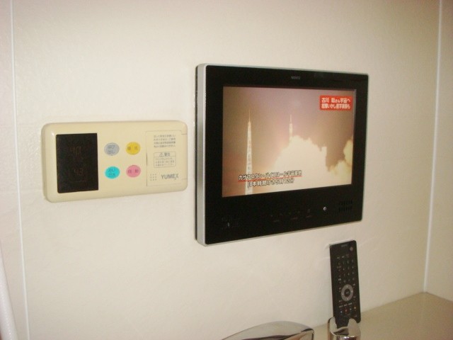 春日井市 浴室テレビ工事 ノーリツ 12V型ハイビジョン 新規取付