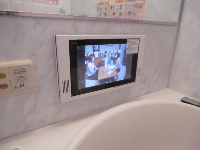 大阪市平野区 浴室テレビ取替工事 リンナイDS-1201HV(A)