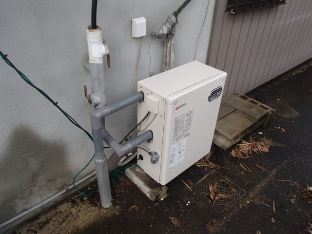 愛知県小牧市ノーリツ 石油給湯器取替工事店 OQB-307Y 石油給湯器施工事例