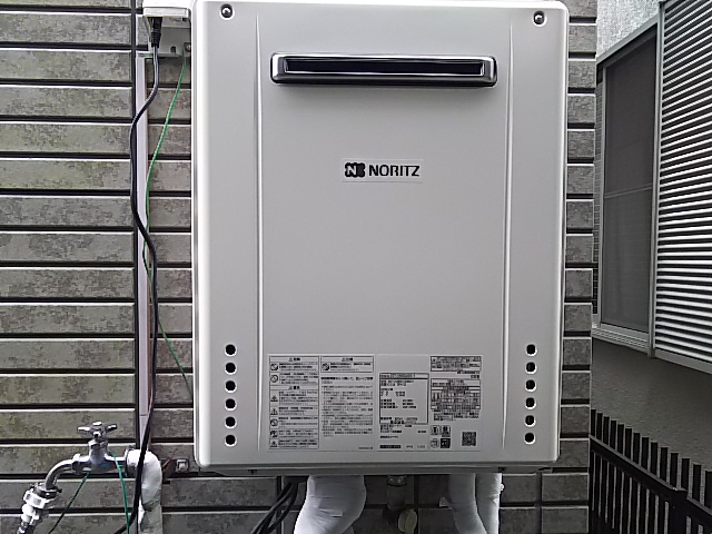神奈川県川崎市宮前区　ガス給湯器交換工事　ノーリツSRT-2460SAWX-1BL