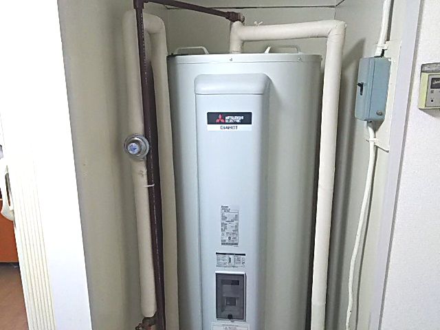 東京都渋谷区　電気温水器交換工事　三菱電機SRG-375G