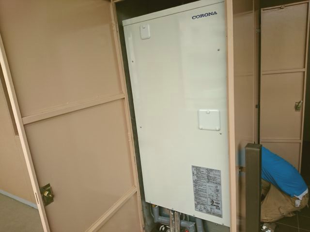 名古屋市港区　電気温水器取替工事　CORONA UWH-46X2A2U-2