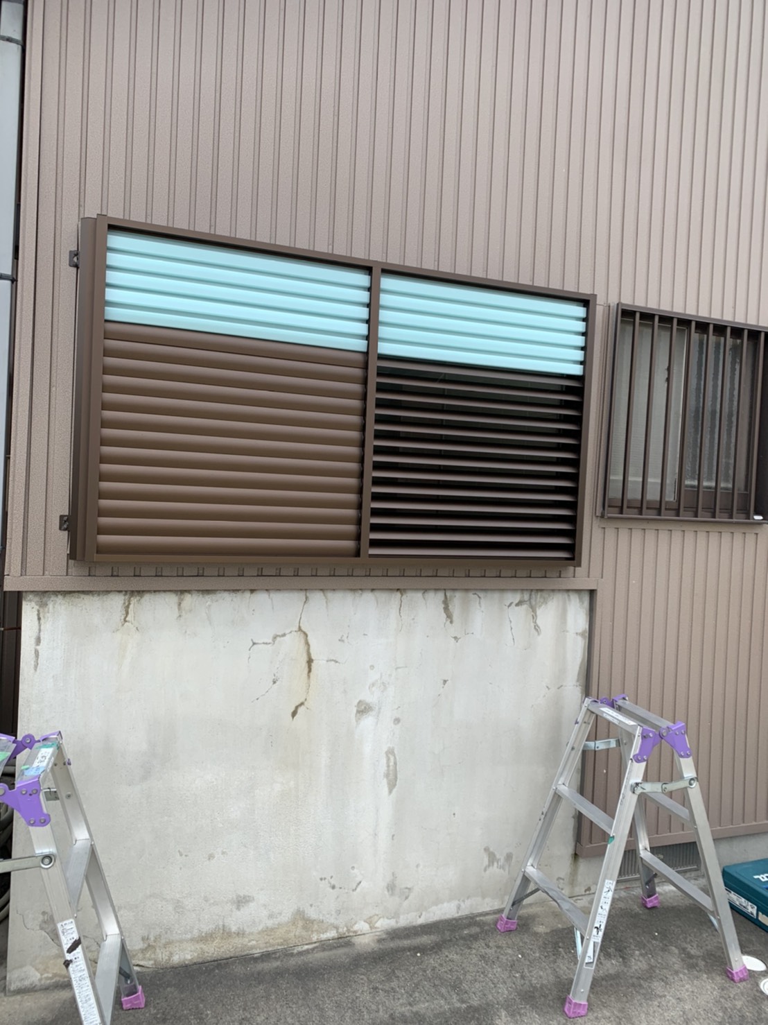愛知県大府市　浴室ブラインド取替工事　YKK 多機能ルーバー