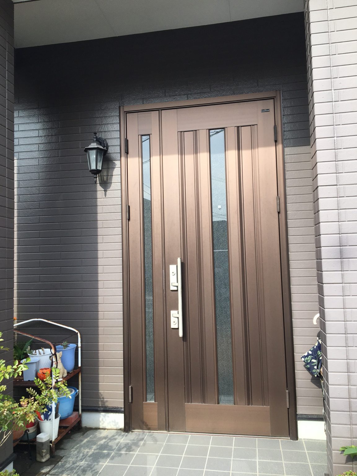 愛知県豊明市　戸建住宅　玄関ドア取替工事　LIXILリシェント