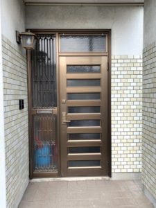 愛知県東海市　戸建住宅　玄関ドア取替工事　LIXILリシェント玄関ドア