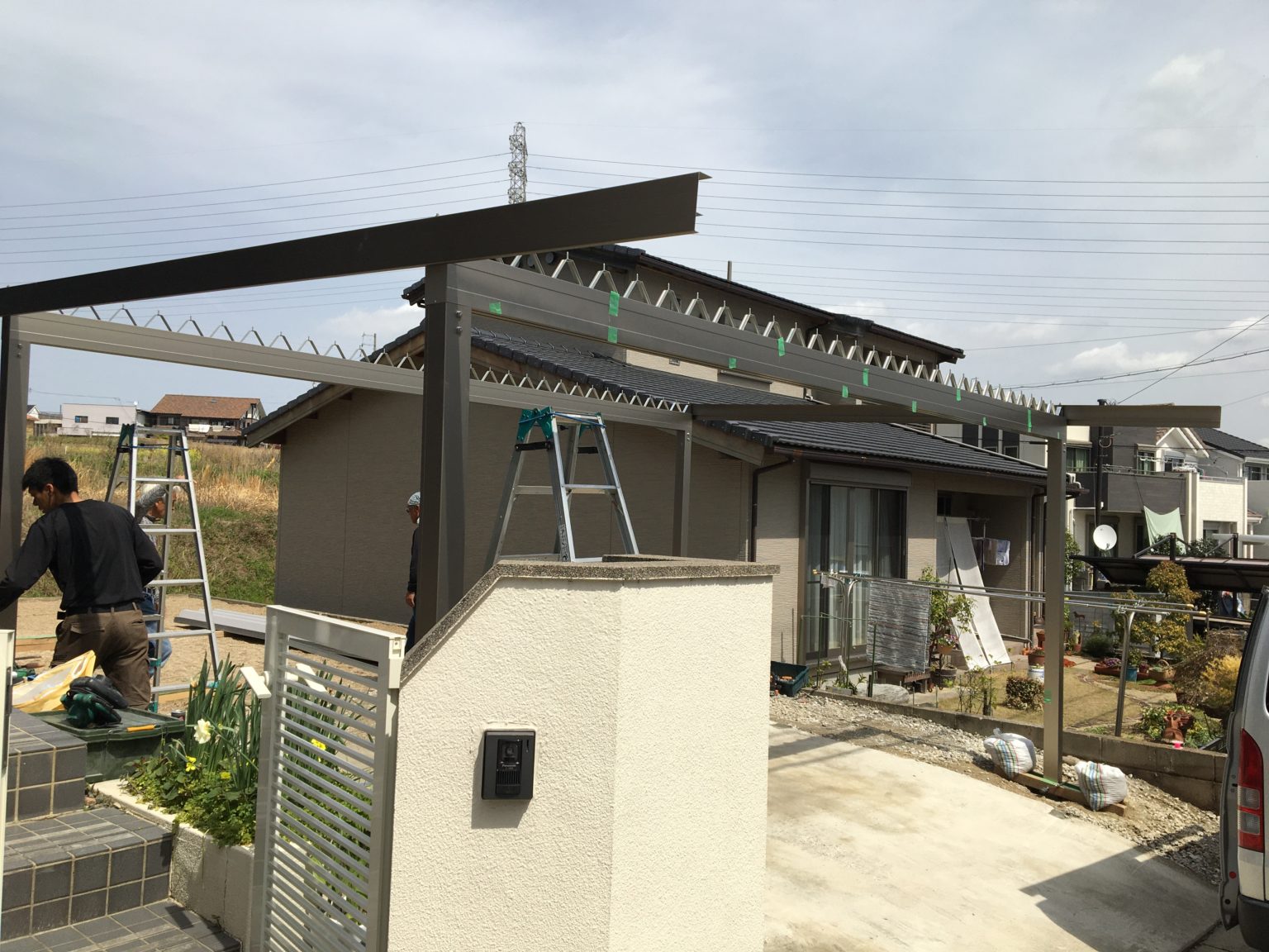 愛知県大府市　カーポート設置工事　オリジナル折板カーポート