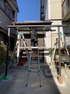 愛知県大府市　戸建住宅玄関前テラス屋根取付工事　LIXILスピーネ