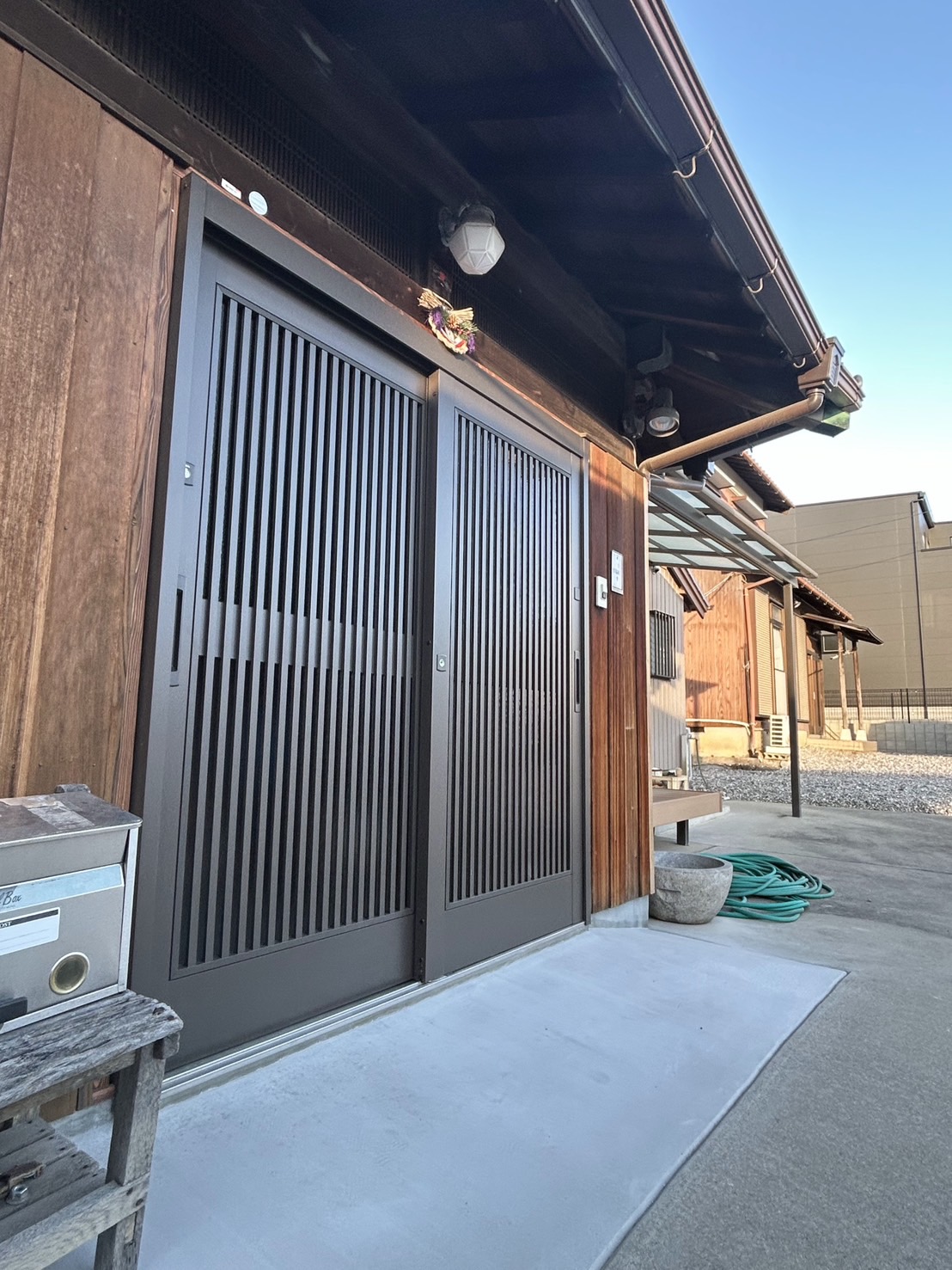 玄関引戸交換　施工後